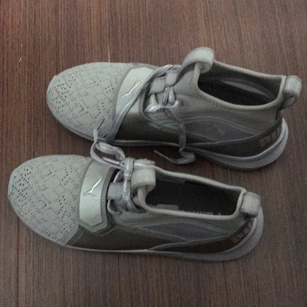 Puma ignite sneaker